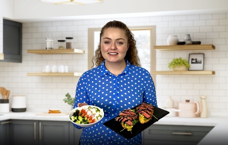 Cookbook cover photo - Sveže iz Kuhinje: Okusne Ideje za Hitre in Preproste Obroke